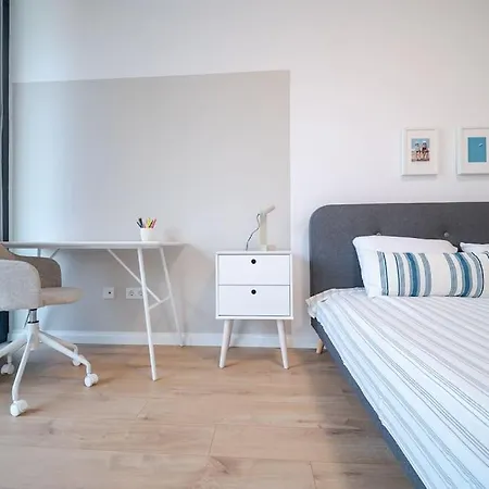Mycampus 1 Bdrm, 4, Free Parking, Garden, Self Check-in Apartment