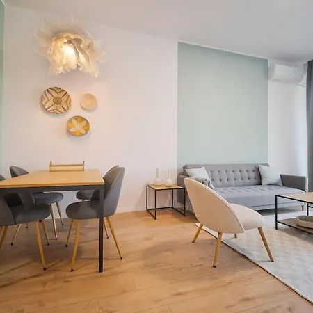 Apartment Mycampus 1 Bdrm, 4, Free Parking, Garden, Self Check-in Sofia